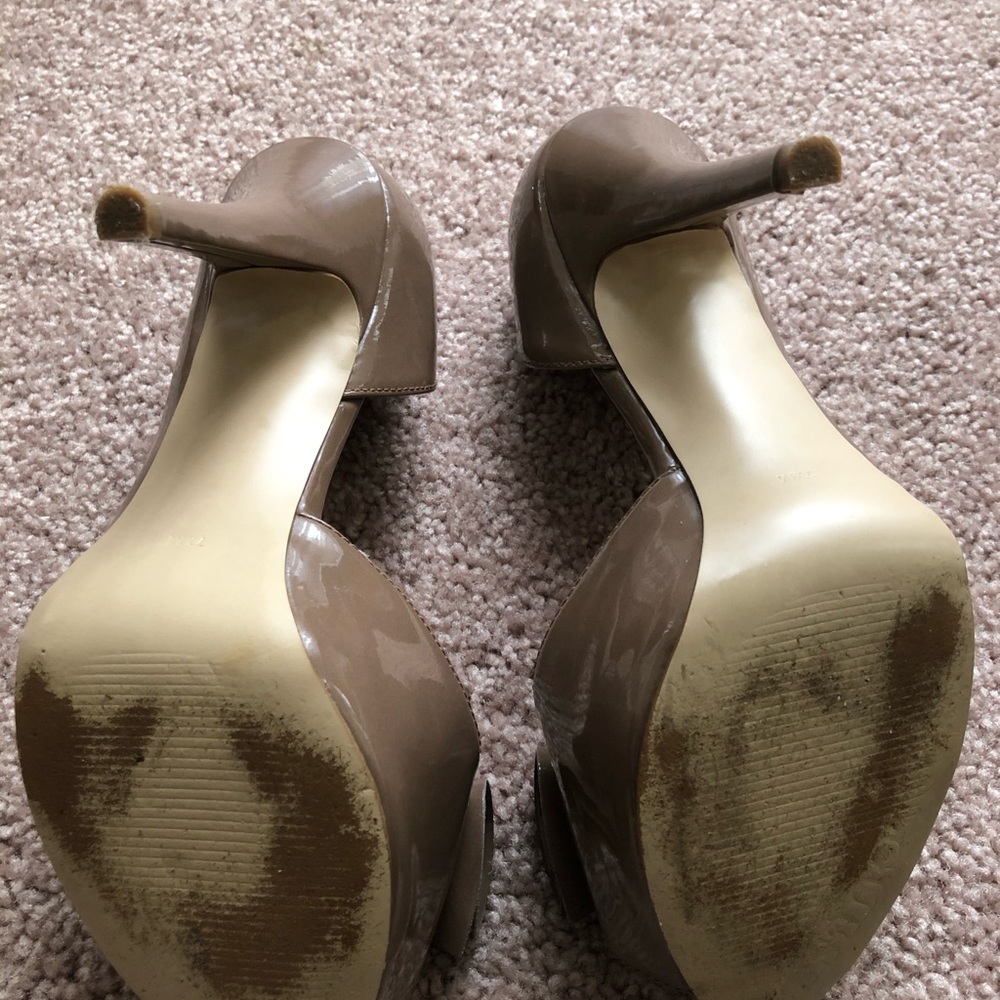 Shoes - Picture 3 of 4